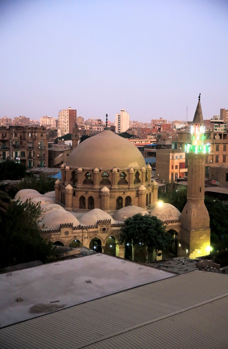 Msr'n bakenti Kahire'de  Sinan Paa Camisi