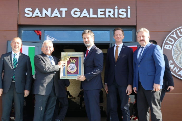 Kayseri'de Macaristan Milli Arivinden 19 eserin yer ald sergi ald