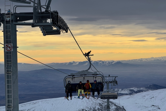 Erciyes, Ekstrem Kayak Tutkunu Egan' 33 Yl Sonra Yeniden Arlad