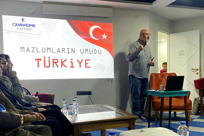 Kayseri'de Dikkat Çeken Söyleşi: 