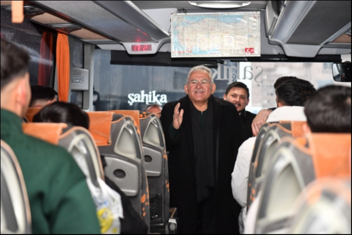 Büyükkılıç'tan Filistin Yürüyüşüne Anlamlı Uğurlama: