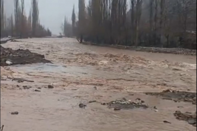 Yahyalı’da Dere Taştı, Ulupınar Alarm Verdi: Selin Ardında Ne Var?