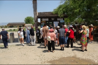 Kayseri'de Bayramda Ziyaretçi Akınına Uğradı.
